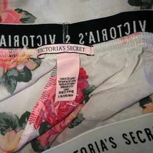 Victoria’s Secret Pajama Bottoms Joggers